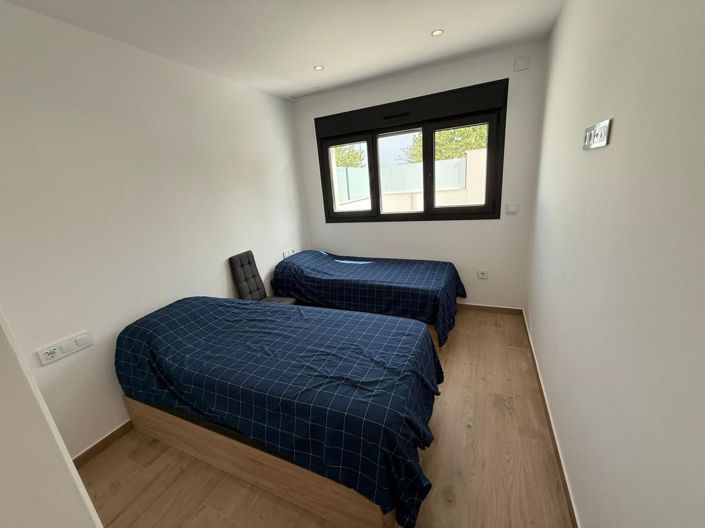 Image No.19-2 Bed Apartment for sale