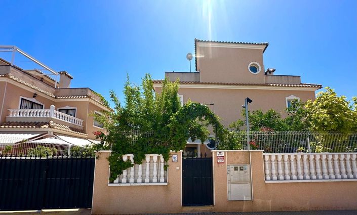 Image No.4-3 Bed Villa for sale
