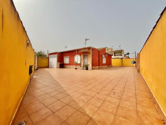 Image No.3-2 Bed Villa for sale