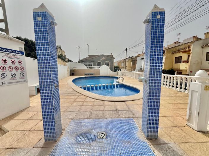 Image No.9-2 Bed Villa for sale