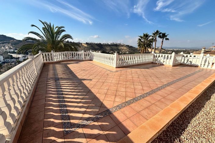 Image No.27-5 Bed Villa for sale