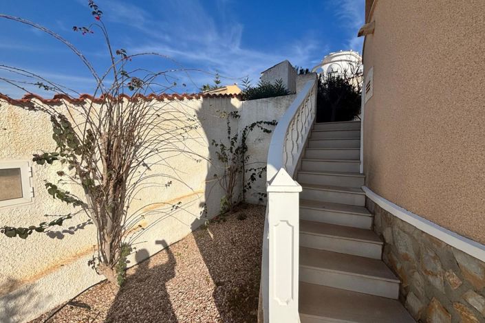 Image No.33-5 Bed Villa for sale