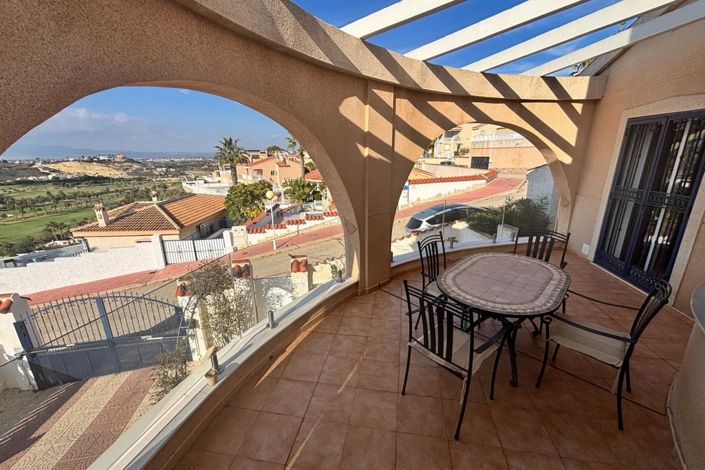 Image No.48-5 Bed Villa for sale