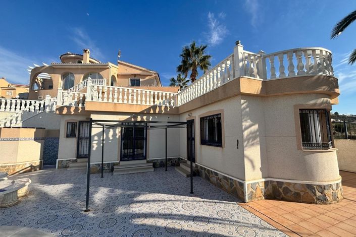 Image No.5-5 Bed Villa for sale