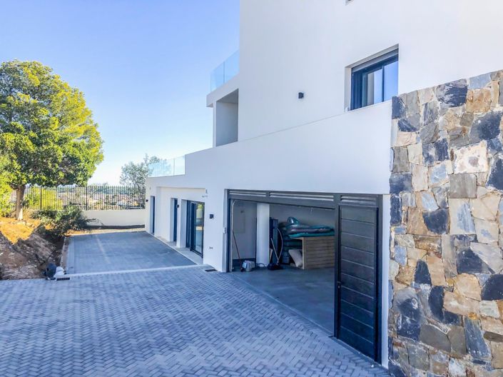 Image No.4-6 Bed Villa for sale