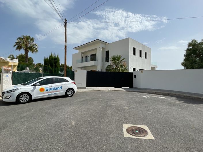 Image No.49-6 Bed Villa for sale