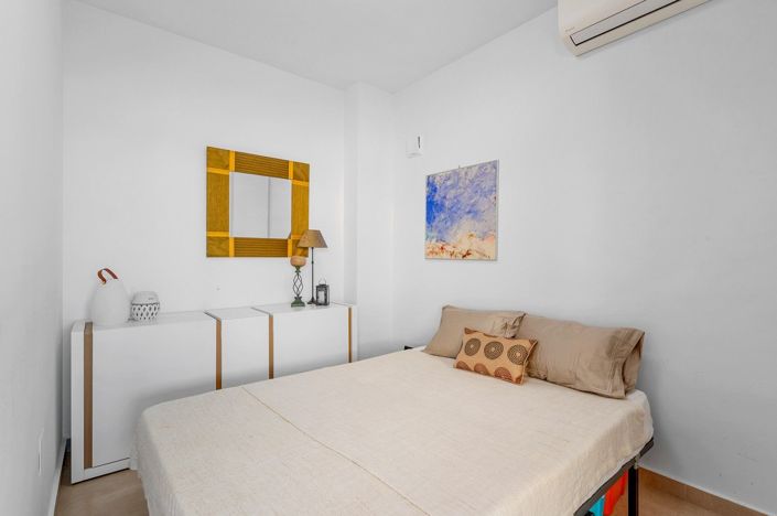 Image No.25-3 Bed House for sale