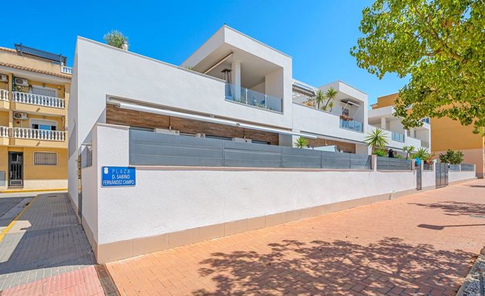 Image No.38-3 Bed House for sale
