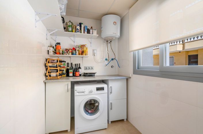Image No.40-3 Bed House for sale