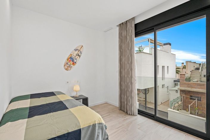 Image No.15-3 Bed Villa for sale