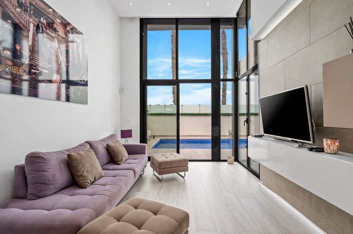 Image No.7-3 Bed Villa for sale
