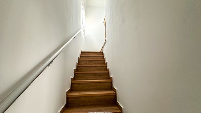 Image No.39-3 Bed House for sale