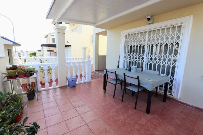 Image No.9-3 Bed House for sale