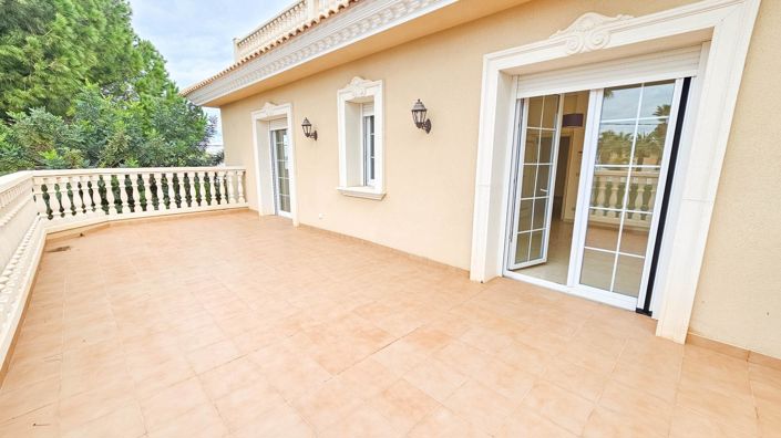 Image No.24-7 Bed Villa for sale