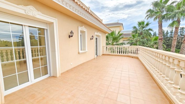 Image No.25-7 Bed Villa for sale