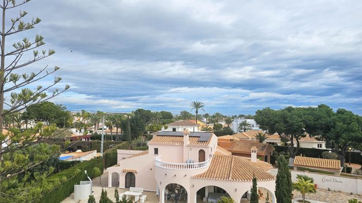 Image No.41-7 Bed Villa for sale