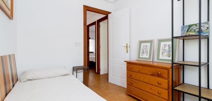 Image No.21-3 Bed Townhouse for sale