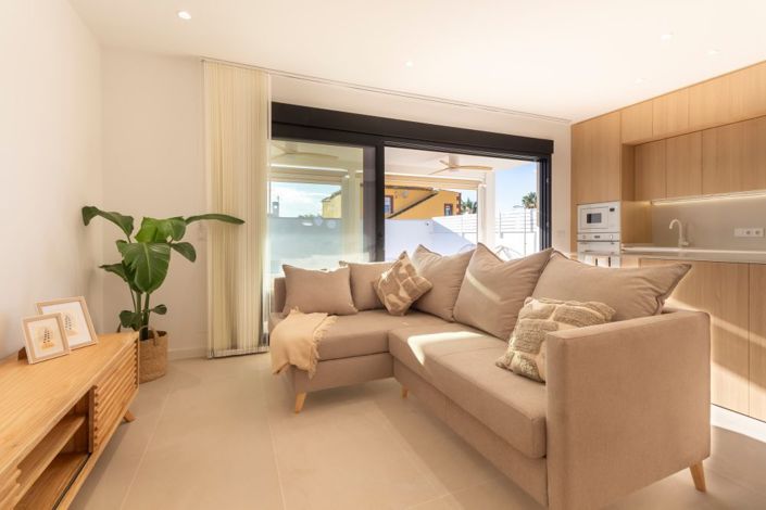 Image No.12-3 Bed Villa for sale