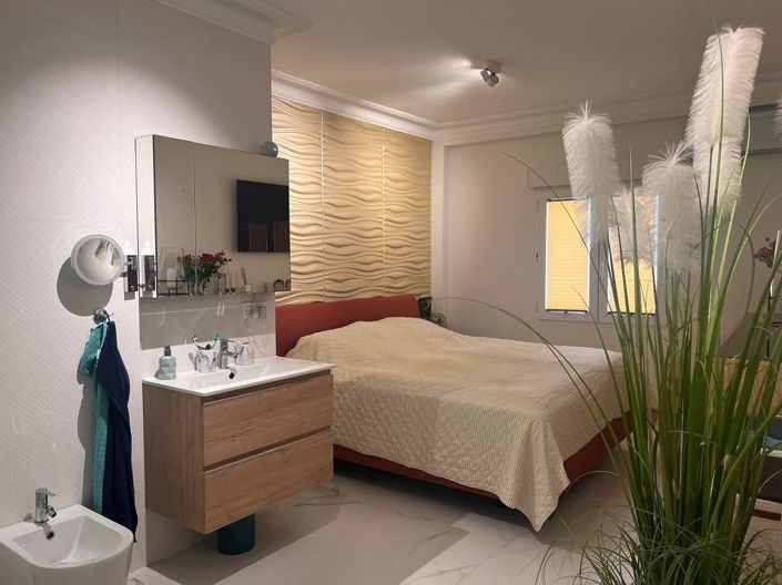 Image No.14-3 Bed Apartment for sale