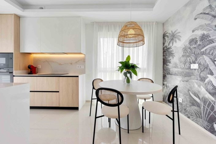 Image No.8-2 Bed Apartment for sale
