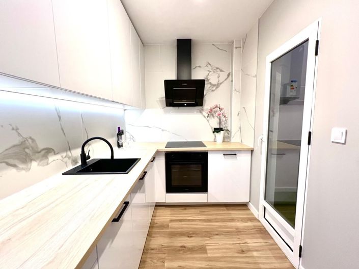 Image No.15-3 Bed House for sale