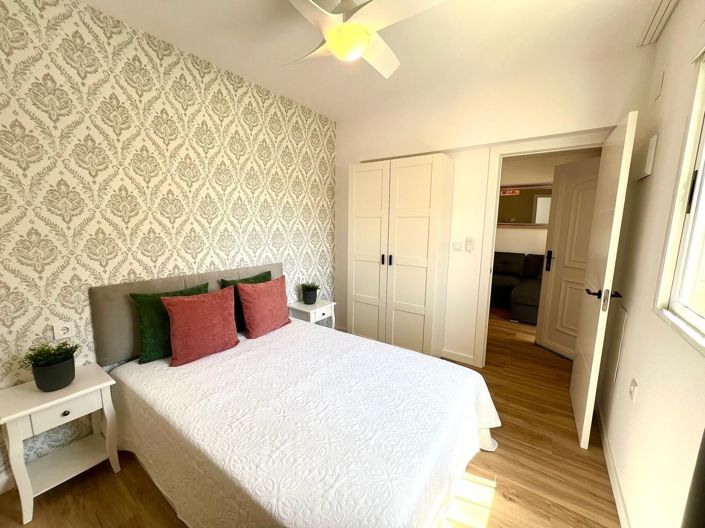 Image No.21-3 Bed House for sale