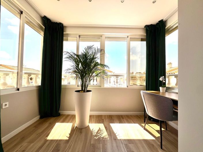 Image No.34-3 Bed House for sale