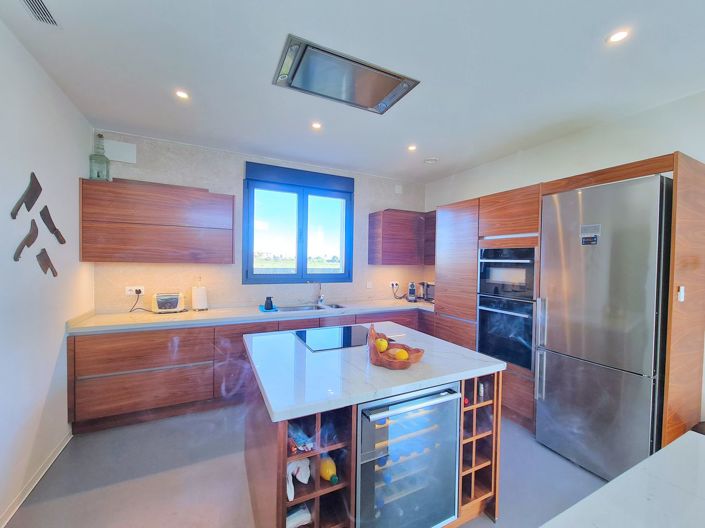 Image No.24-3 Bed Villa for sale