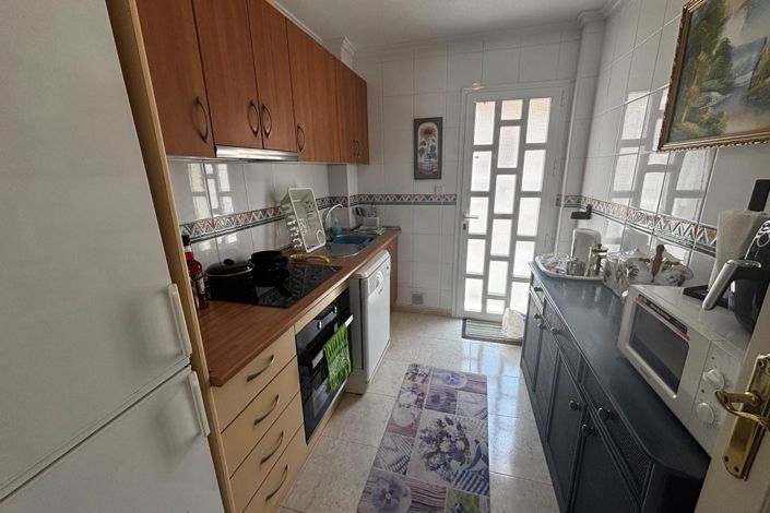 Image No.7-3 Bed Townhouse for sale