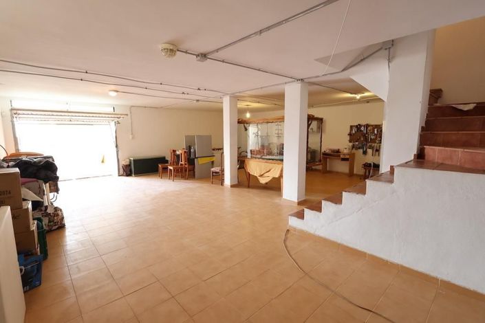Image No.29-4 Bed Villa for sale