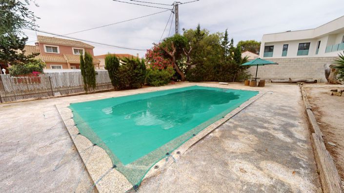 Image No.19-6 Bed Villa for sale