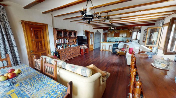 Image No.3-6 Bed Villa for sale