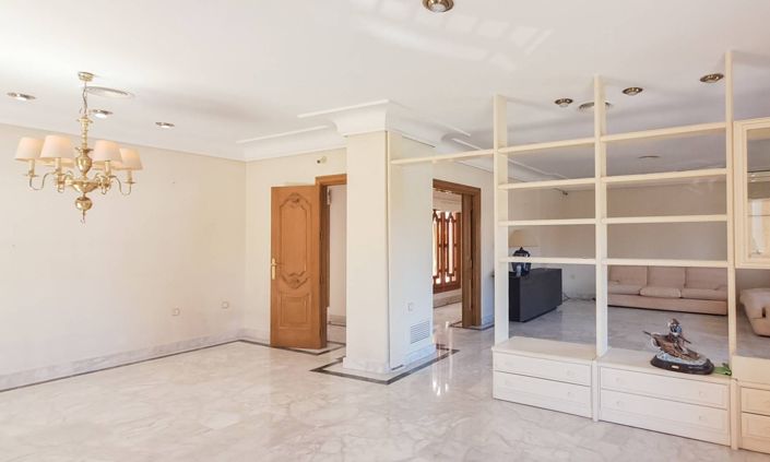Image No.7-6 Bed Apartment for sale