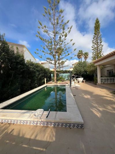 Image No.3-Villa de 3 chambres à vendre à Orihuela Costa