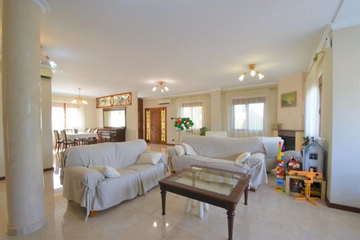 Image No.17-5 Bed Villa for sale