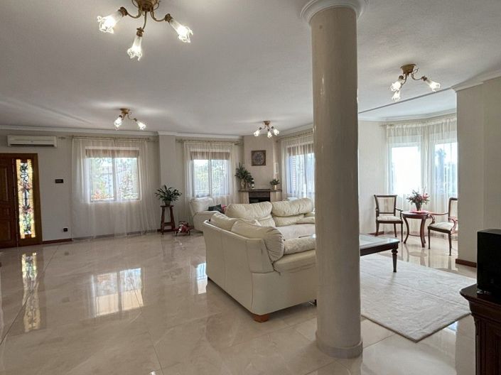 Image No.22-5 Bed Villa for sale