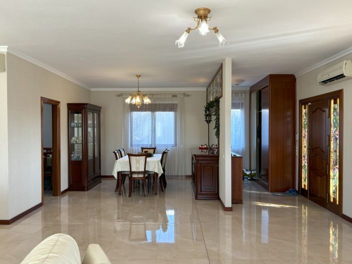 Image No.35-5 Bed Villa for sale