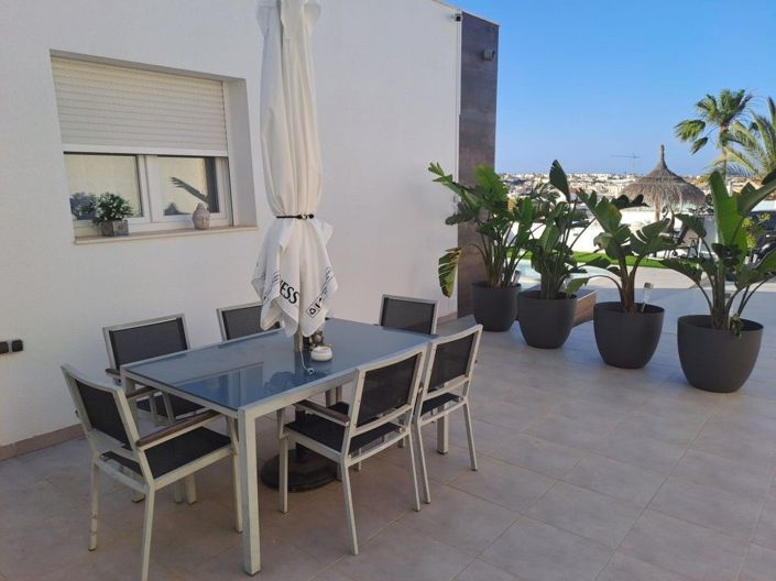 Image No.17-6 Bed Villa for sale