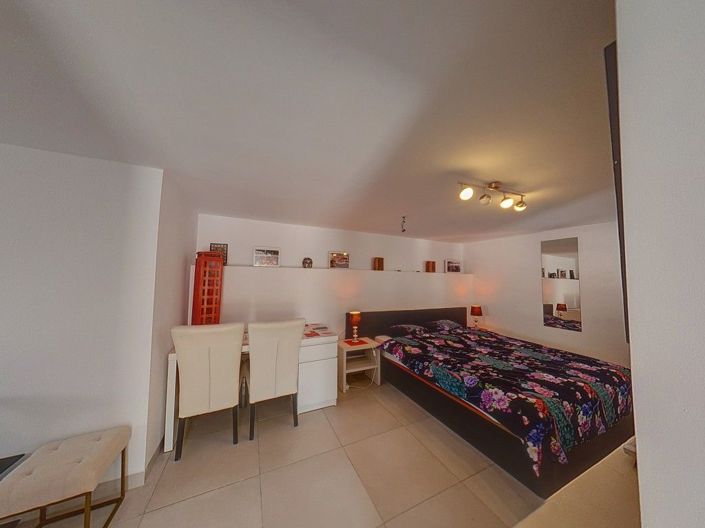 Image No.30-6 Bed Villa for sale