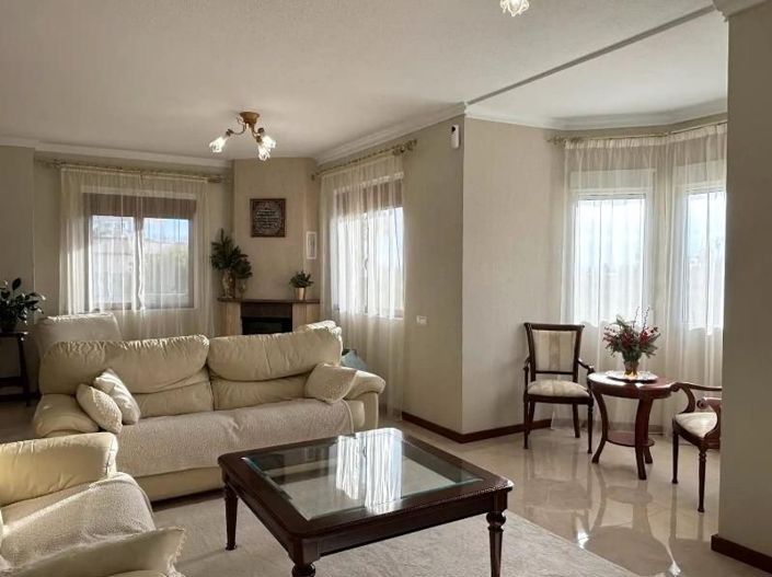 Image No.12-5 Bed Villa for sale