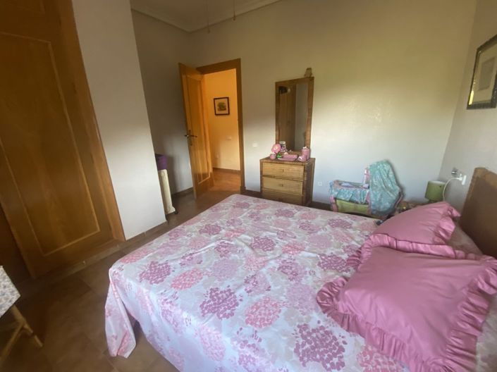 Image No.12-5 Bed Villa for sale