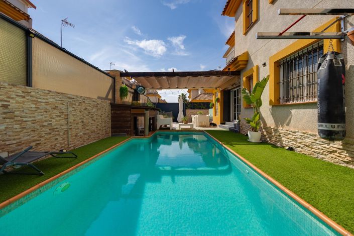 Image No.3-3 Bed Villa for sale