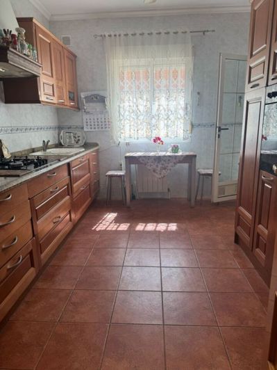 Image No.3-4 Bed Villa for sale