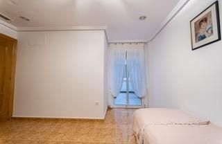 Image No.25-Appartement de 4 chambres à vendre à Torrevieja