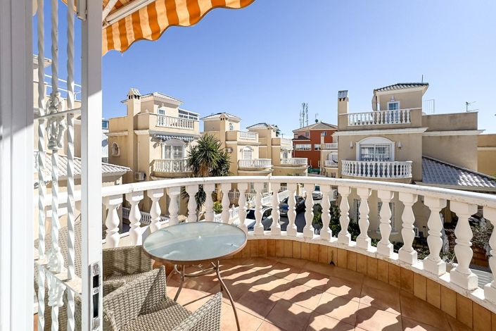 Image No.32-Villa de 4 chambres à vendre à Orihuela Costa