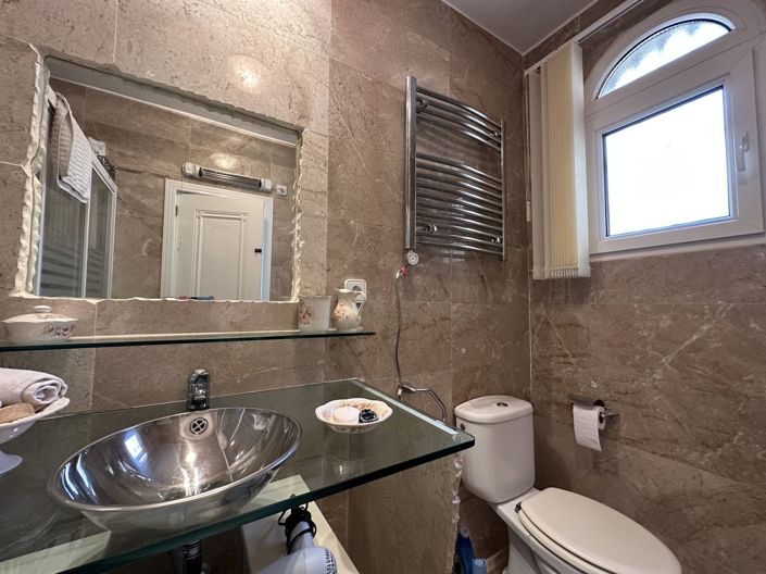 Image No.35-5 Bed Villa for sale