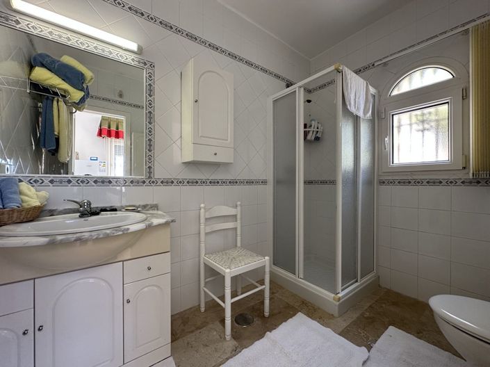 Image No.42-5 Bed Villa for sale