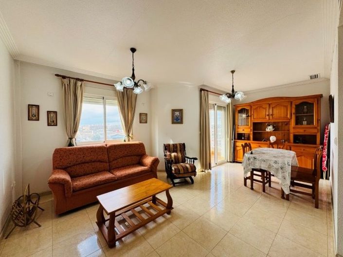 Image No.4-Appartement de 2 chambres à vendre à Torrevieja