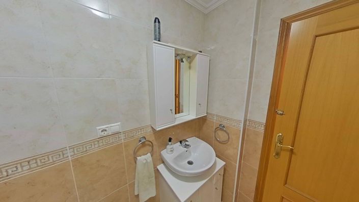 Image No.27-4 Bed Apartment for sale
