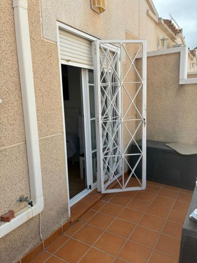 Image No.20-2 Bed Bungalow for sale